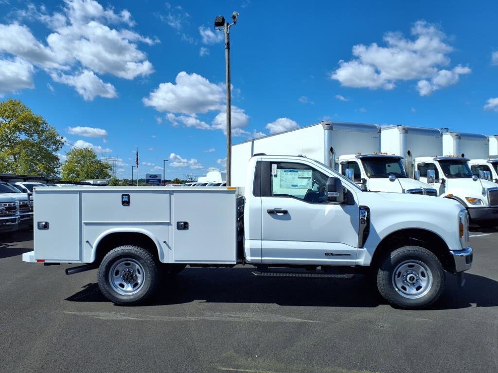 New 2025 Ford F-350 - photo 5