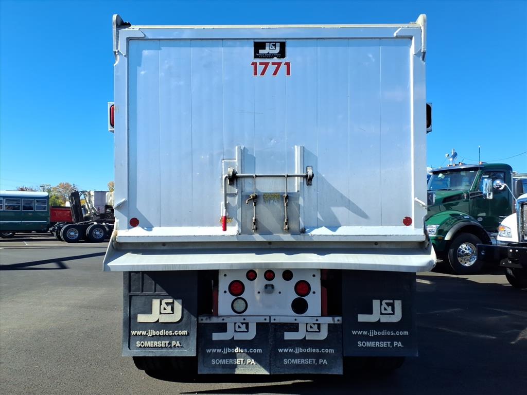 Used 2017 Peterbilt 567 - photo 8
