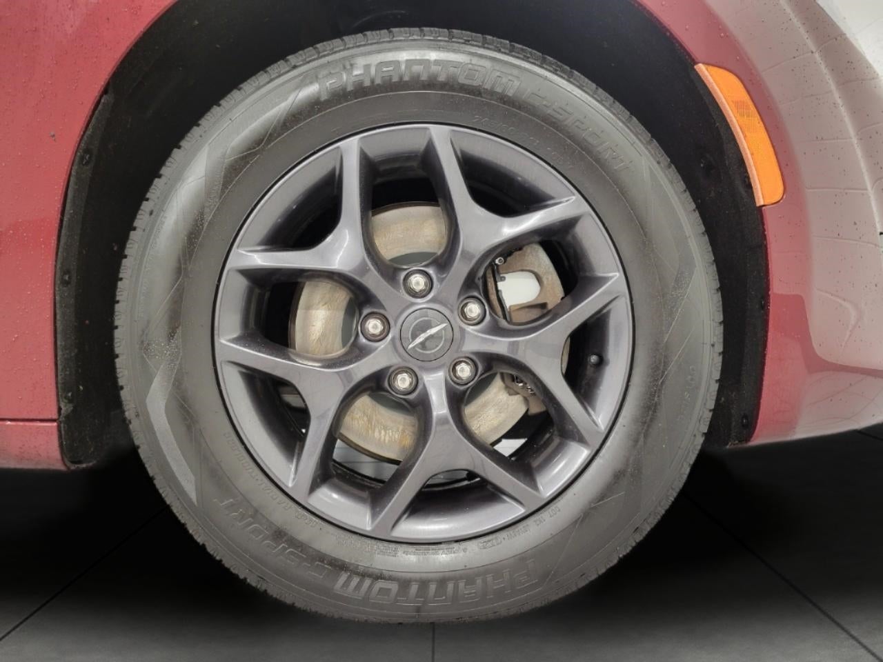 Used 2018 Chrysler Pacifica - photo 5