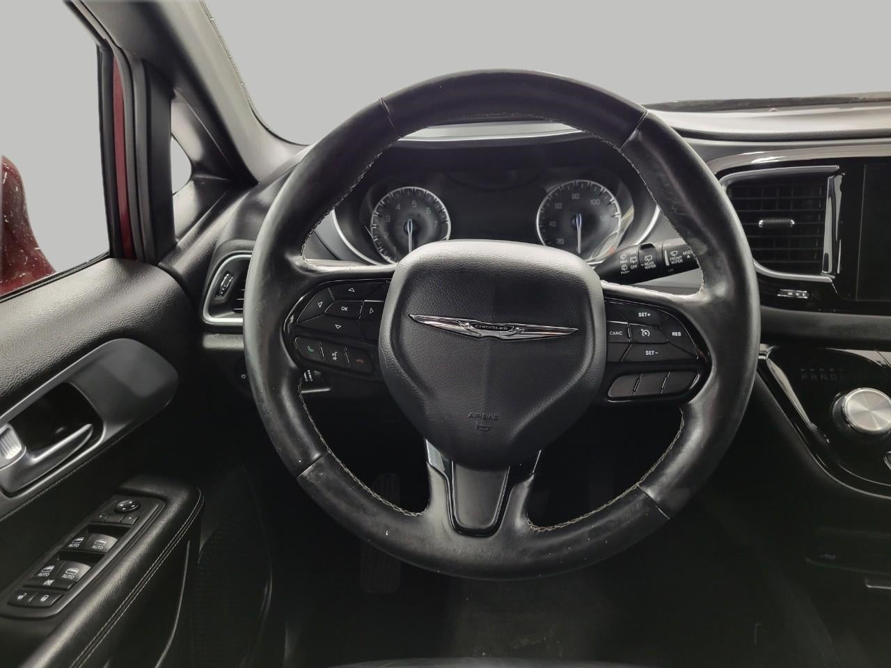 Used 2018 Chrysler Pacifica - photo 7