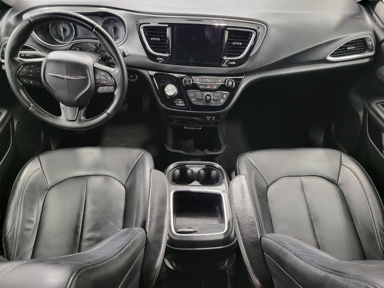 Used 2018 Chrysler Pacifica - photo 8