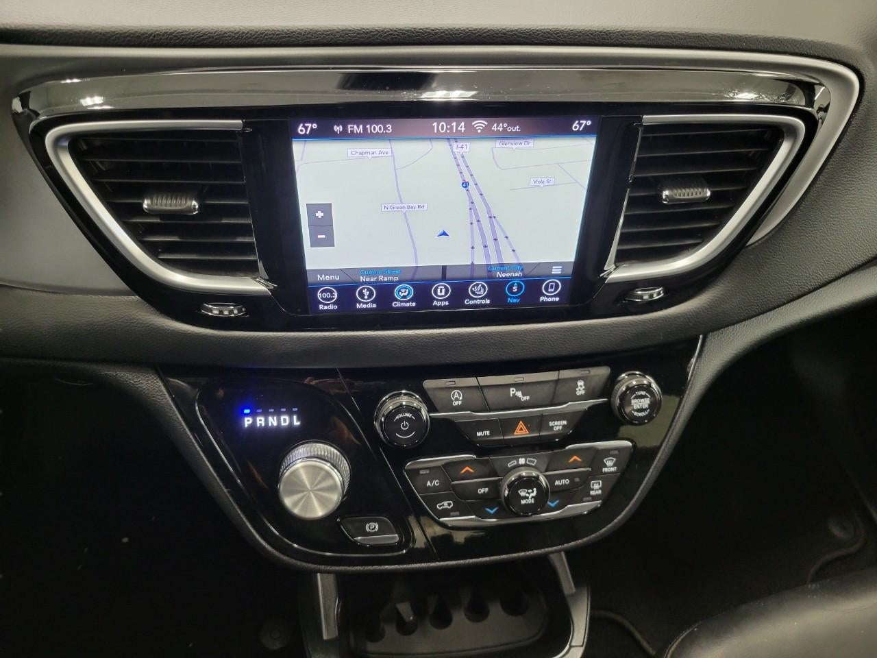 Used 2018 Chrysler Pacifica - photo 9