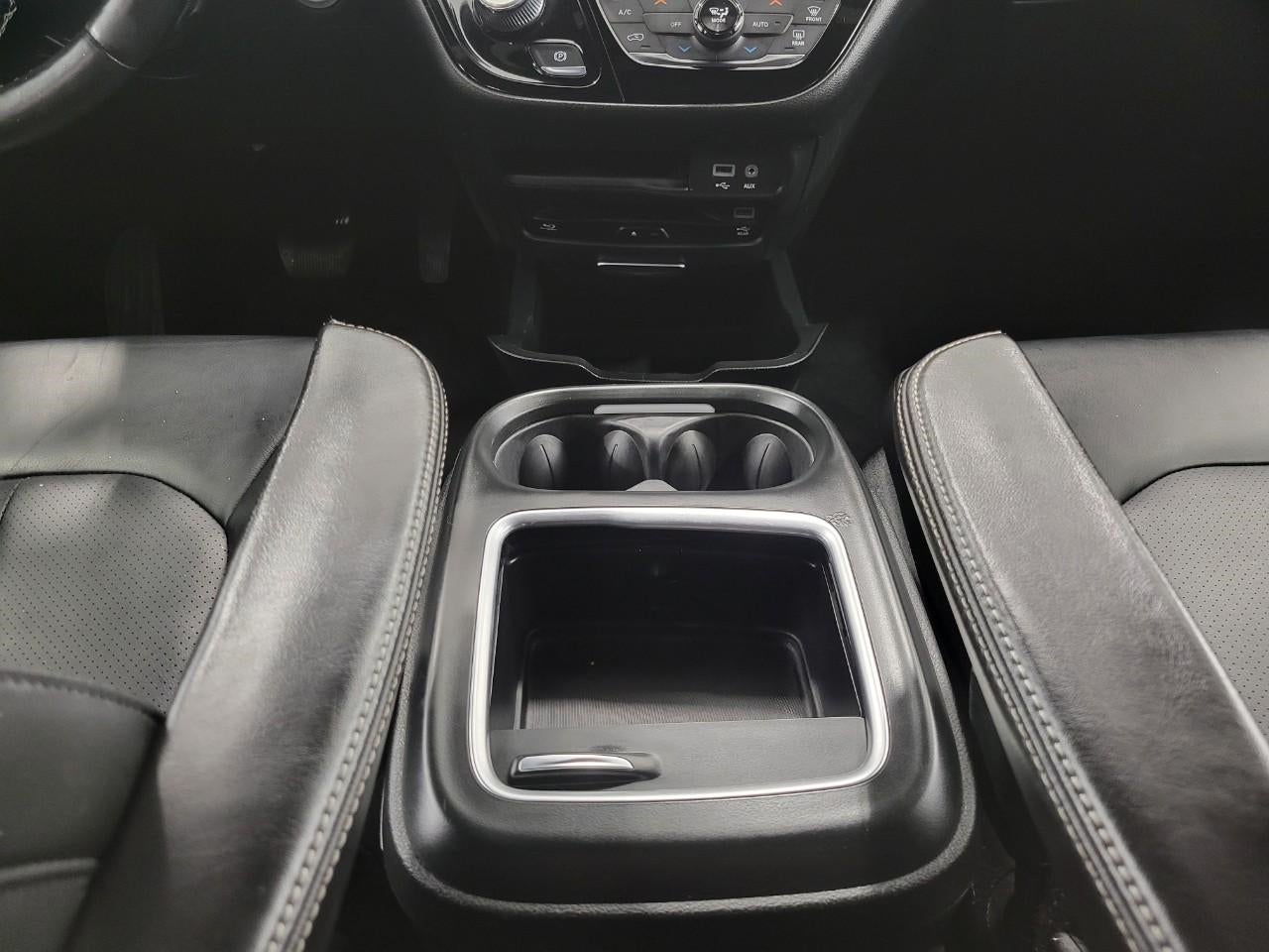 Used 2018 Chrysler Pacifica - photo 19