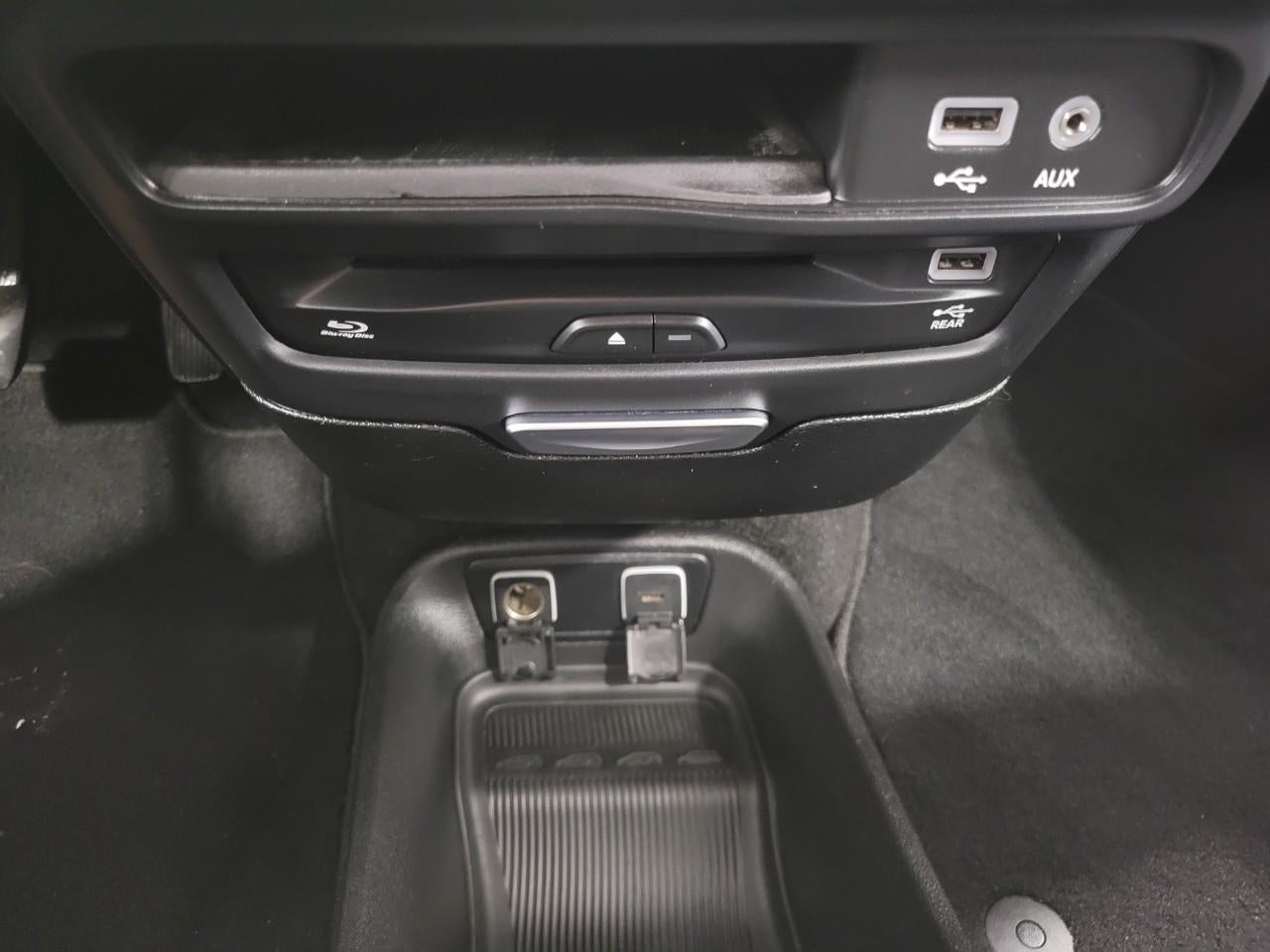 Used 2018 Chrysler Pacifica - photo 20