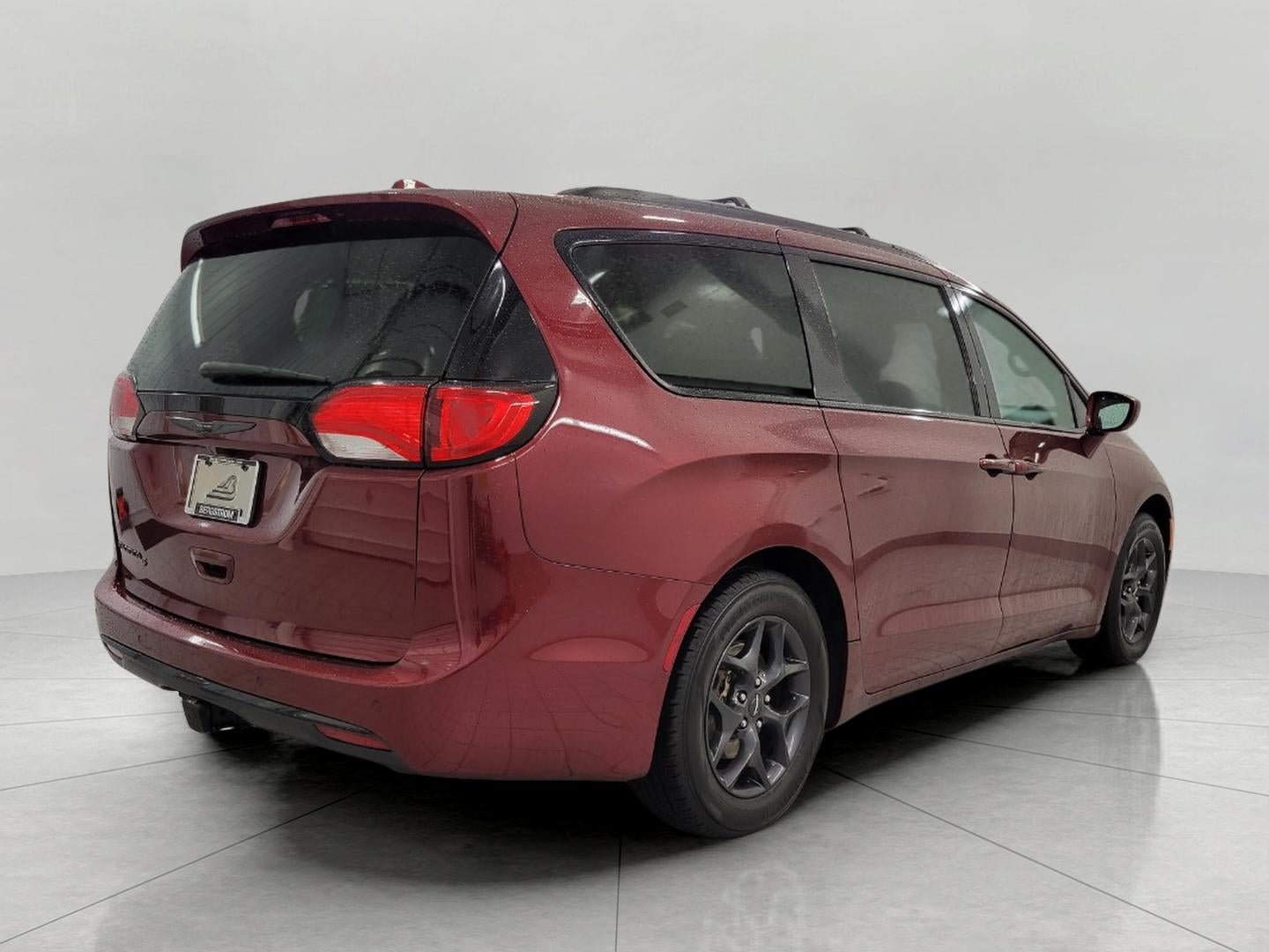 Used 2018 Chrysler Pacifica - photo 22