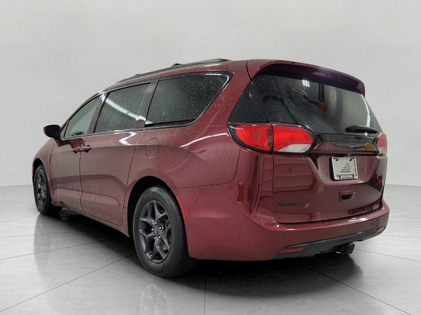 Used 2018 Chrysler Pacifica - photo 23