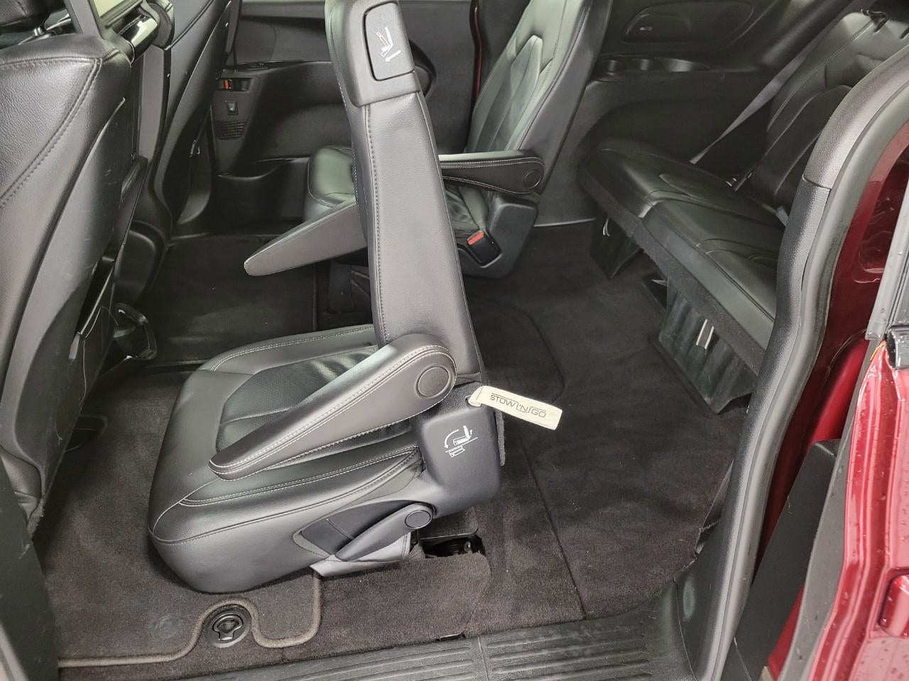 Used 2018 Chrysler Pacifica - photo 28