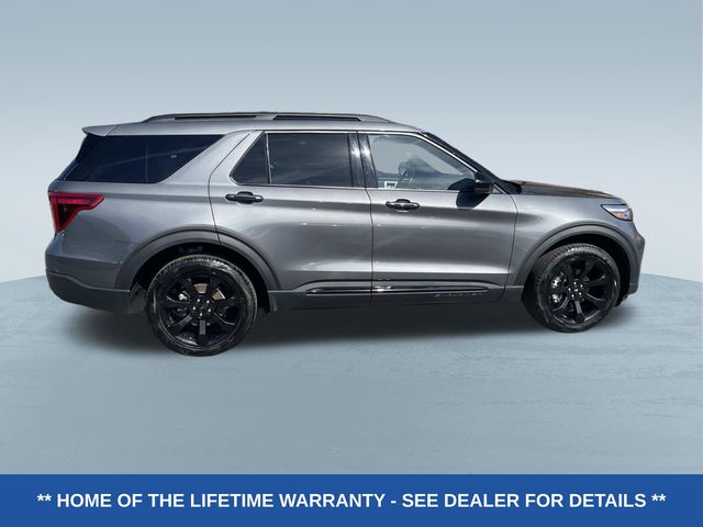 Used 2023 Ford Explorer - photo 2