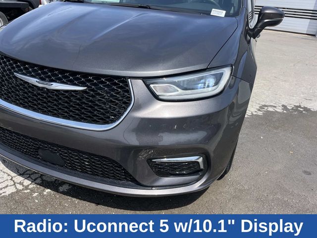 Used 2023 Chrysler Pacifica - photo 13