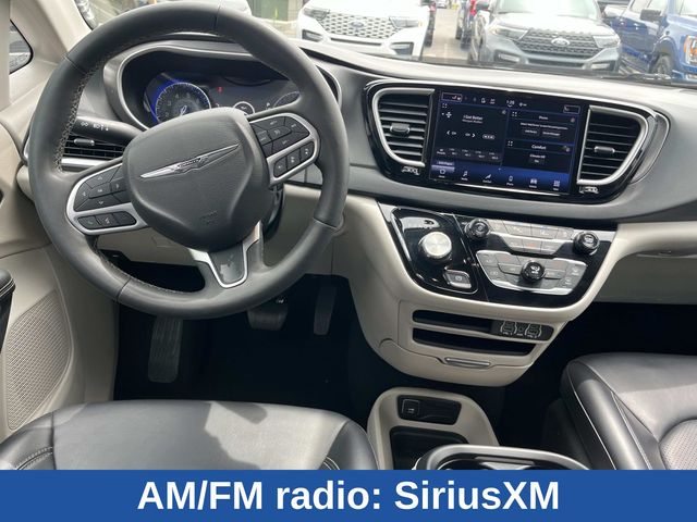 Used 2023 Chrysler Pacifica - photo 18