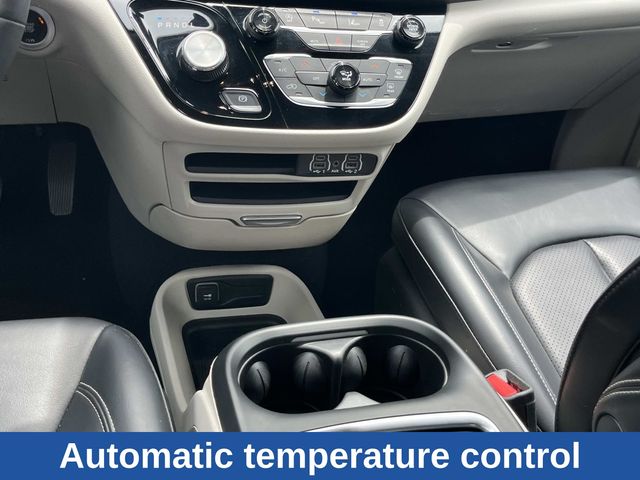 Used 2023 Chrysler Pacifica - photo 22