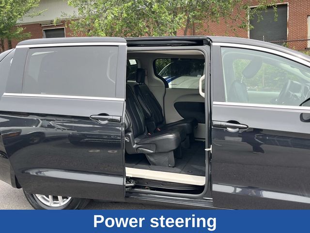 Used 2023 Chrysler Pacifica - photo 28