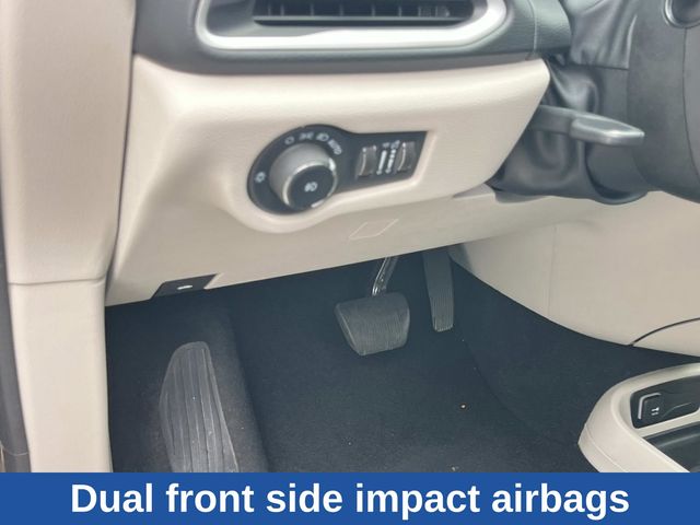 Used 2023 Chrysler Pacifica - photo 37