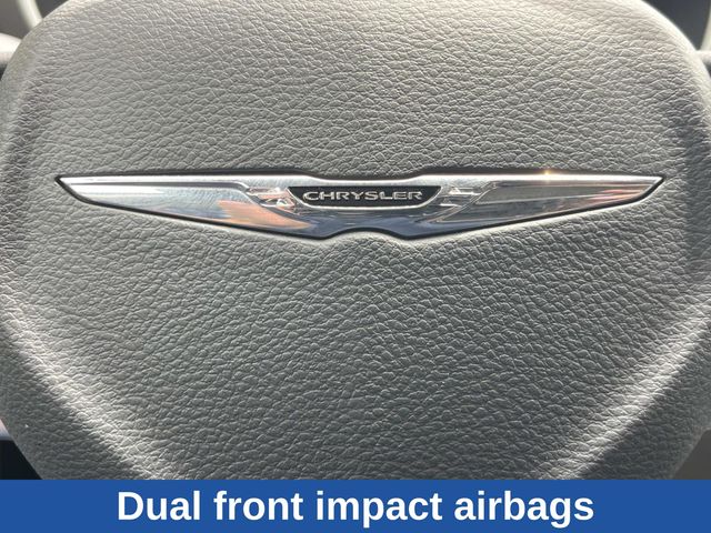 Used 2023 Chrysler Pacifica - photo 40