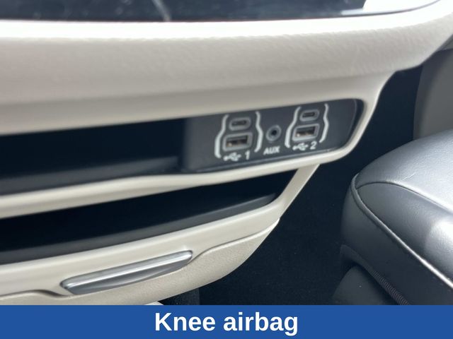Used 2023 Chrysler Pacifica - photo 42