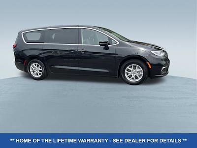 2023 Chrysler Pacifica FWD Minivan for sale #APR623340 - photo 2