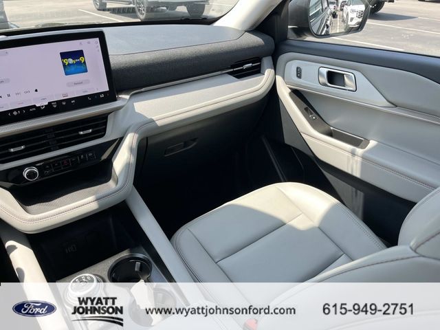 New 2026 Ford Explorer - photo 17