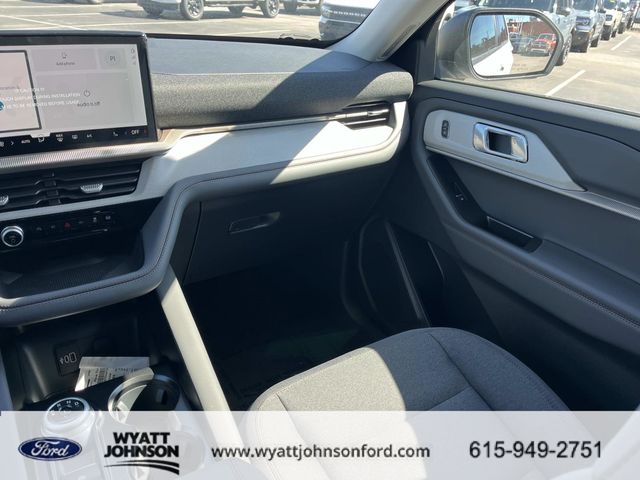 New 2026 Ford Explorer - photo 16