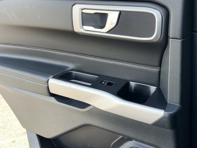 Used 2024 Ford Explorer - photo 25