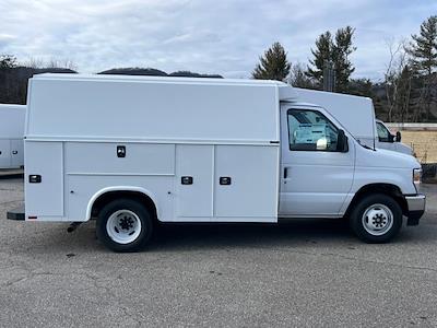 New 2026 Ford E-350 - photo 2