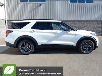 New 2026 Ford Explorer - photo 2