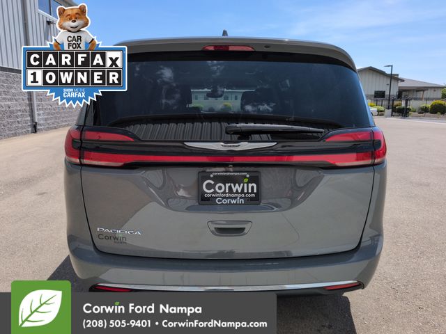 Used 2022 Chrysler Pacifica - photo 5
