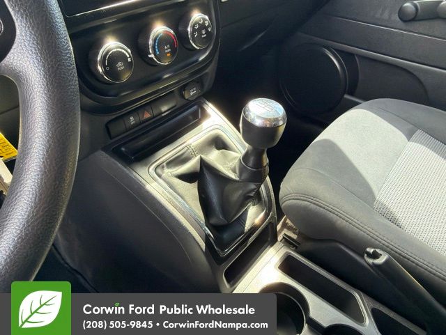 Used 2014 Jeep Compass - photo 21
