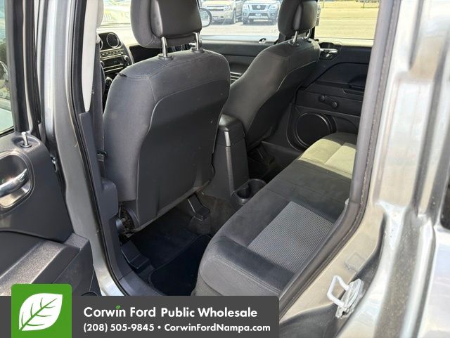 Used 2014 Jeep Compass - photo 29