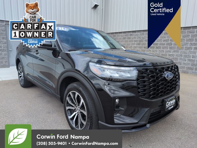 Used 2025 Ford Explorer - photo 1
