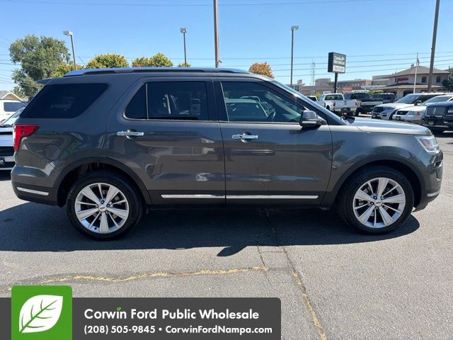 Used 2018 Ford Explorer - photo 2