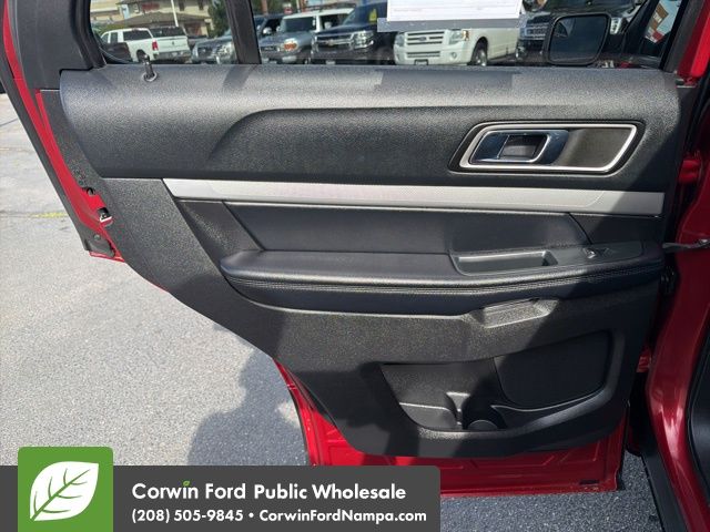 Used 2017 Ford Explorer - photo 6