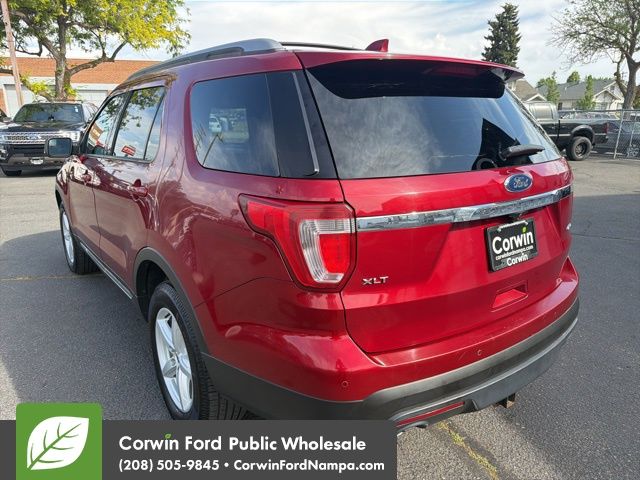 Used 2017 Ford Explorer - photo 2