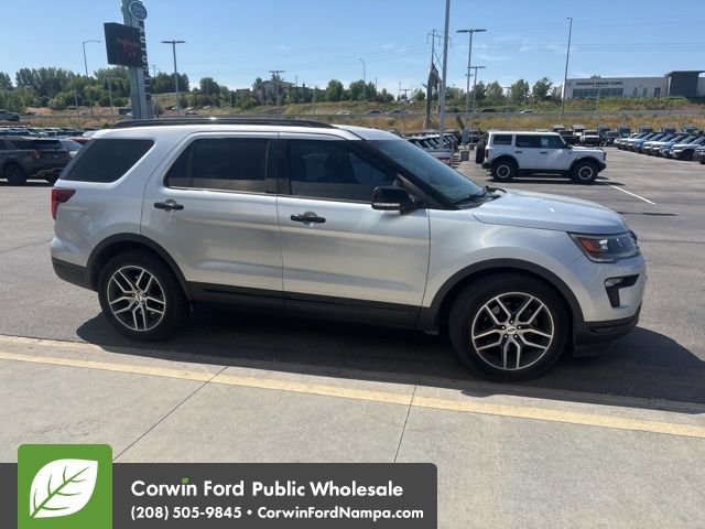 Used 2018 Ford Explorer - photo 8