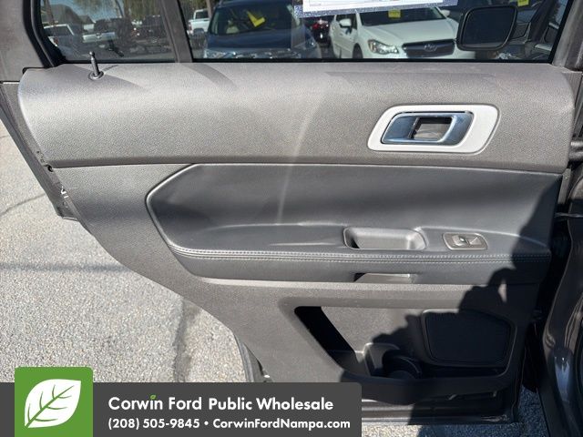 Used 2015 Ford Explorer - photo 29