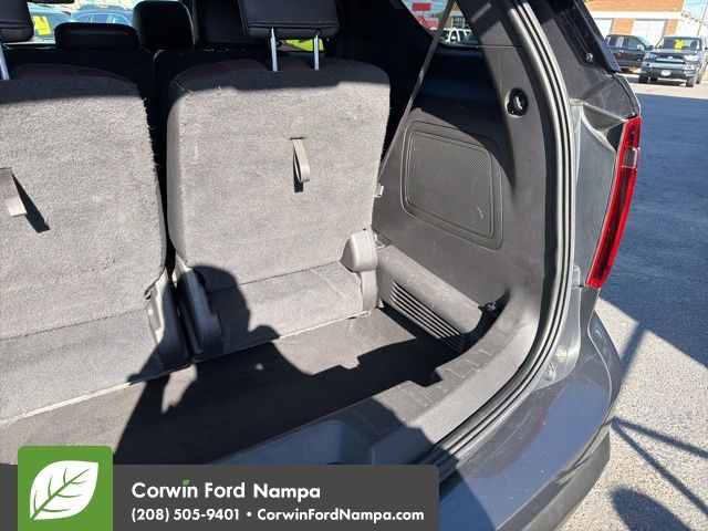 Used 2015 Ford Explorer - photo 32