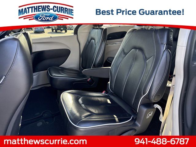 Used 2023 Chrysler Pacifica - photo 14