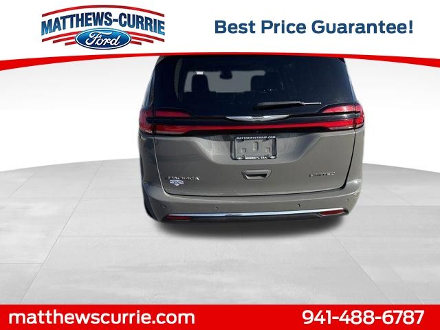 Used 2023 Chrysler Pacifica - photo 7