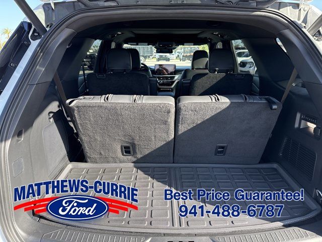 Used 2025 Ford Explorer - photo 16