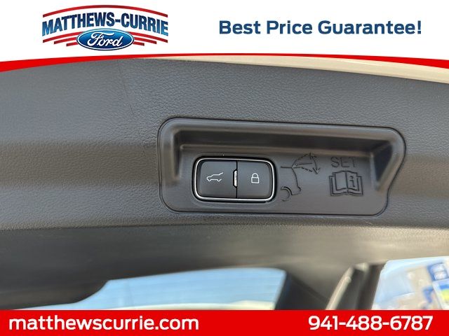 Used 2025 Ford Explorer - photo 17