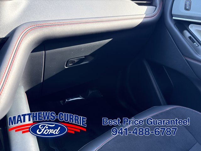 Used 2025 Ford Explorer - photo 27