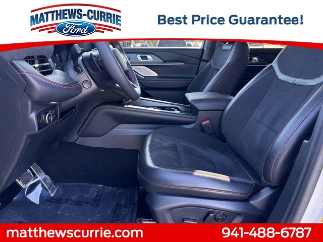 Used 2025 Ford Explorer - photo 10