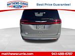 Used 2025 Chrysler Pacifica Select Minivan thumbnail 5