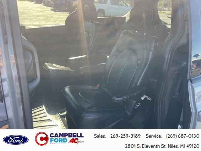 Used 2020 Chrysler Pacifica - photo 17