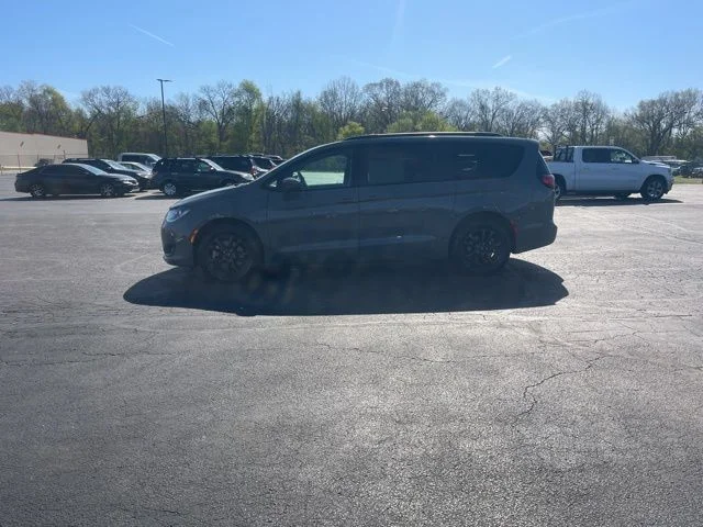 Used 2020 Chrysler Pacifica - photo 8