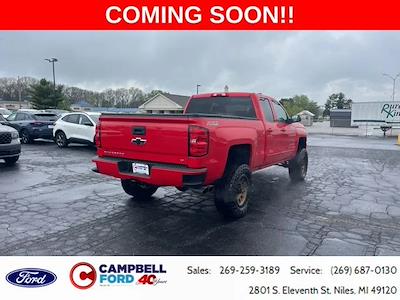 Used 2017 Chevrolet Silverado 1500 - photo 2