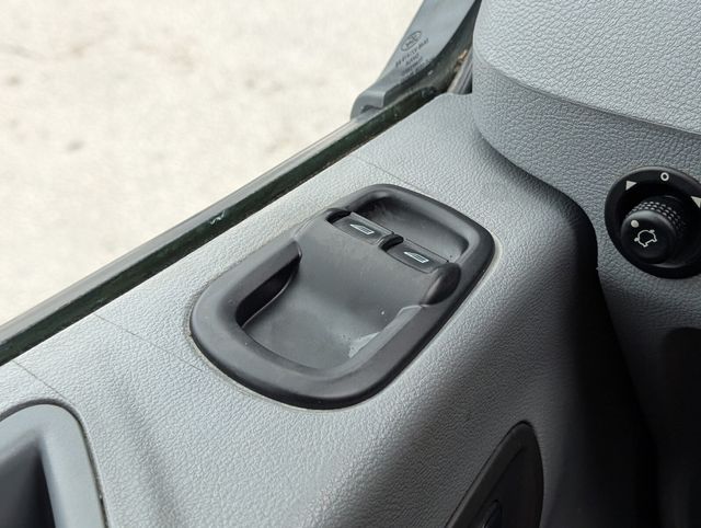 Used 2019 Ford Transit 250 - photo 26