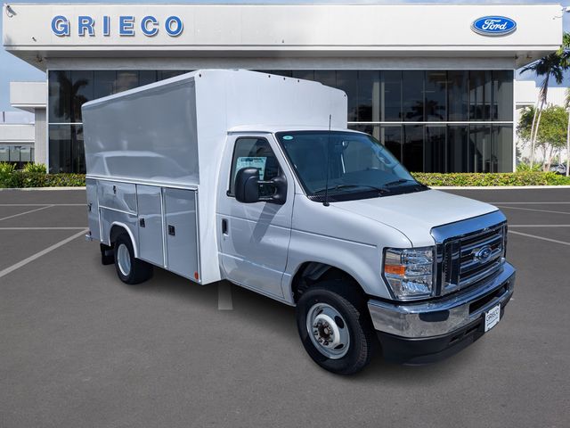 New 2025 Ford E-350 - photo 5