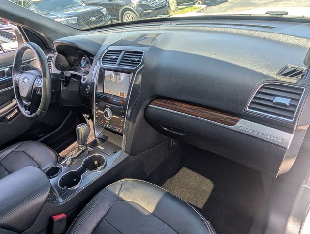 Used 2019 Ford Explorer - photo 18