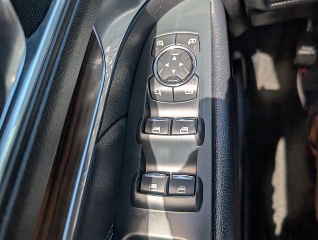 Used 2019 Ford Explorer - photo 32