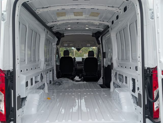 New 2026 Ford Transit 250 - photo 2